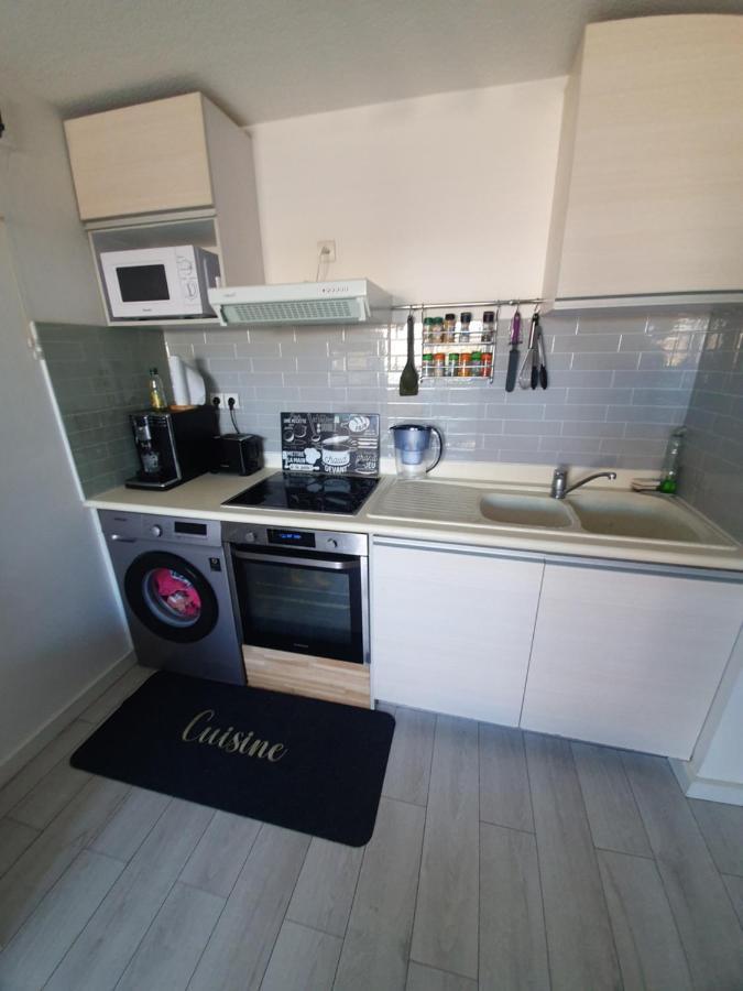 Appartement Cosy Proche De L'Aeroport T R A N S F E R T Sur Demande Сен-Дені Екстер'єр фото